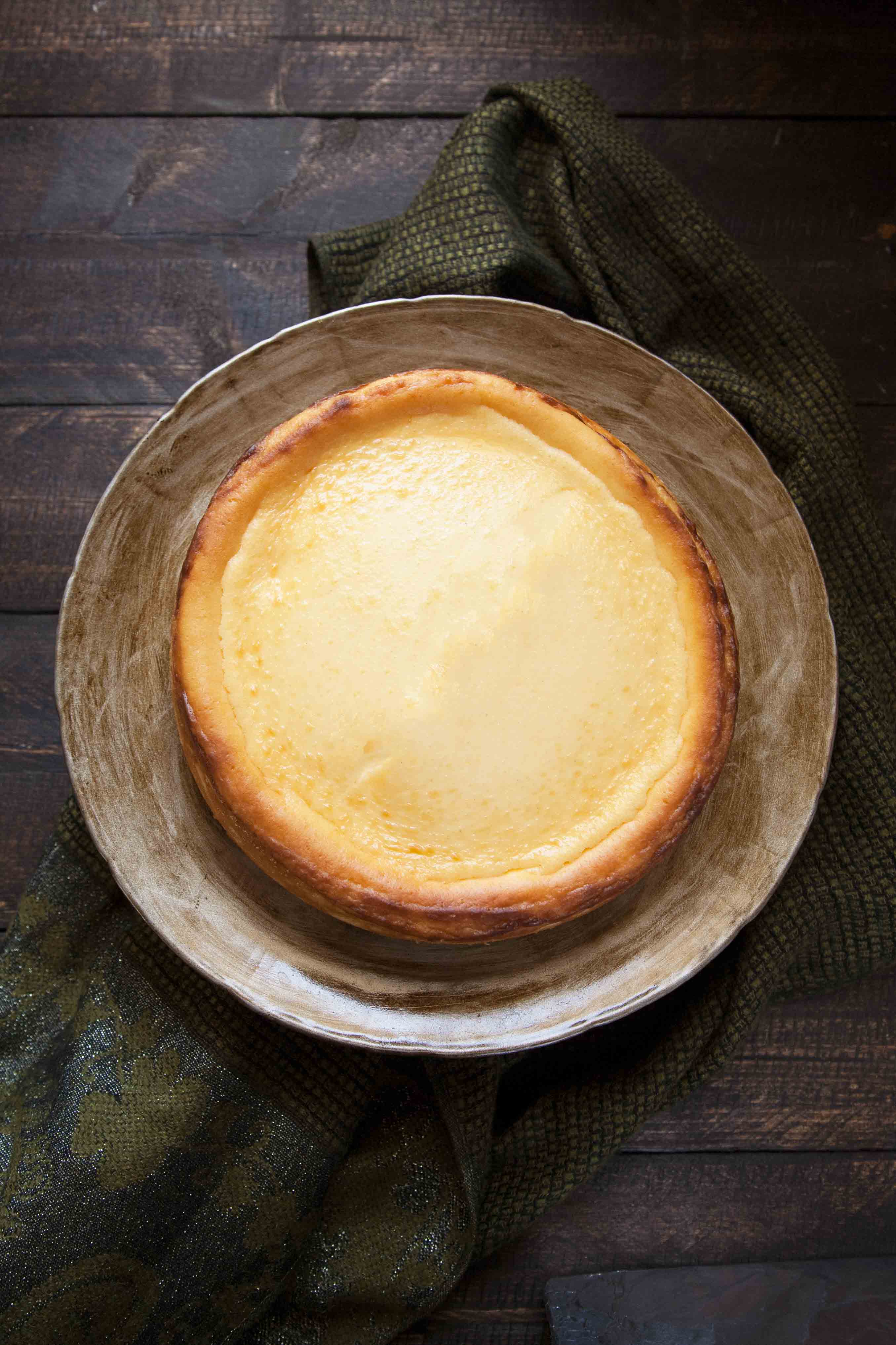 Classic New York Cheesecake | Foodtasia