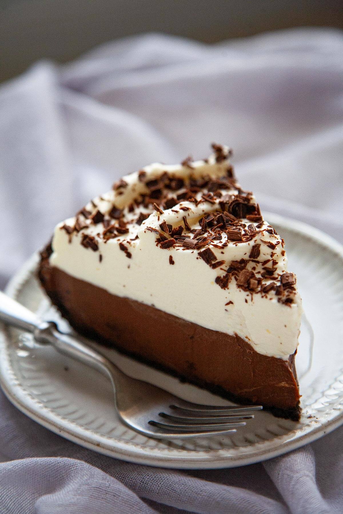 Chocolate Cream Pie | Foodtasia