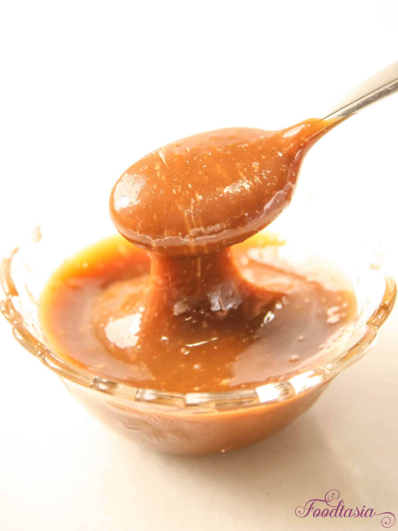 Deliciously smooth and luscious caramel sauce that is the best I've ever tasted. Pure caramel deliciousness with specks of vanilla bean and perfect texture.