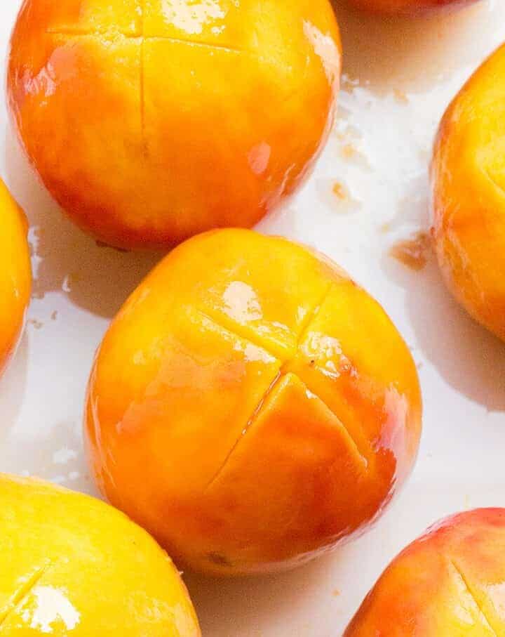 Follow these simple instructions to quickly and easily peel peaches that turn out smooth and beautiful.