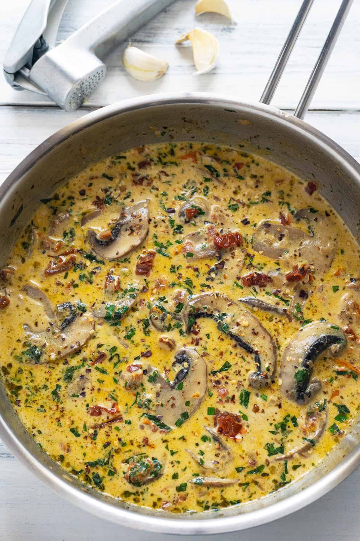 Creamy, Cheesy, SunDried Tomato and Mushroom Pasta Foodtasia