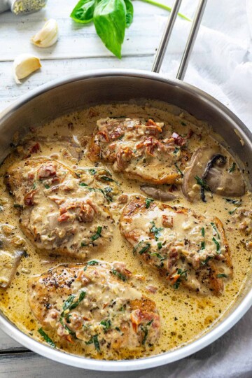 Chicken with Sun Dried Tomato and Mushroom Cream Sauce | Foodtasia