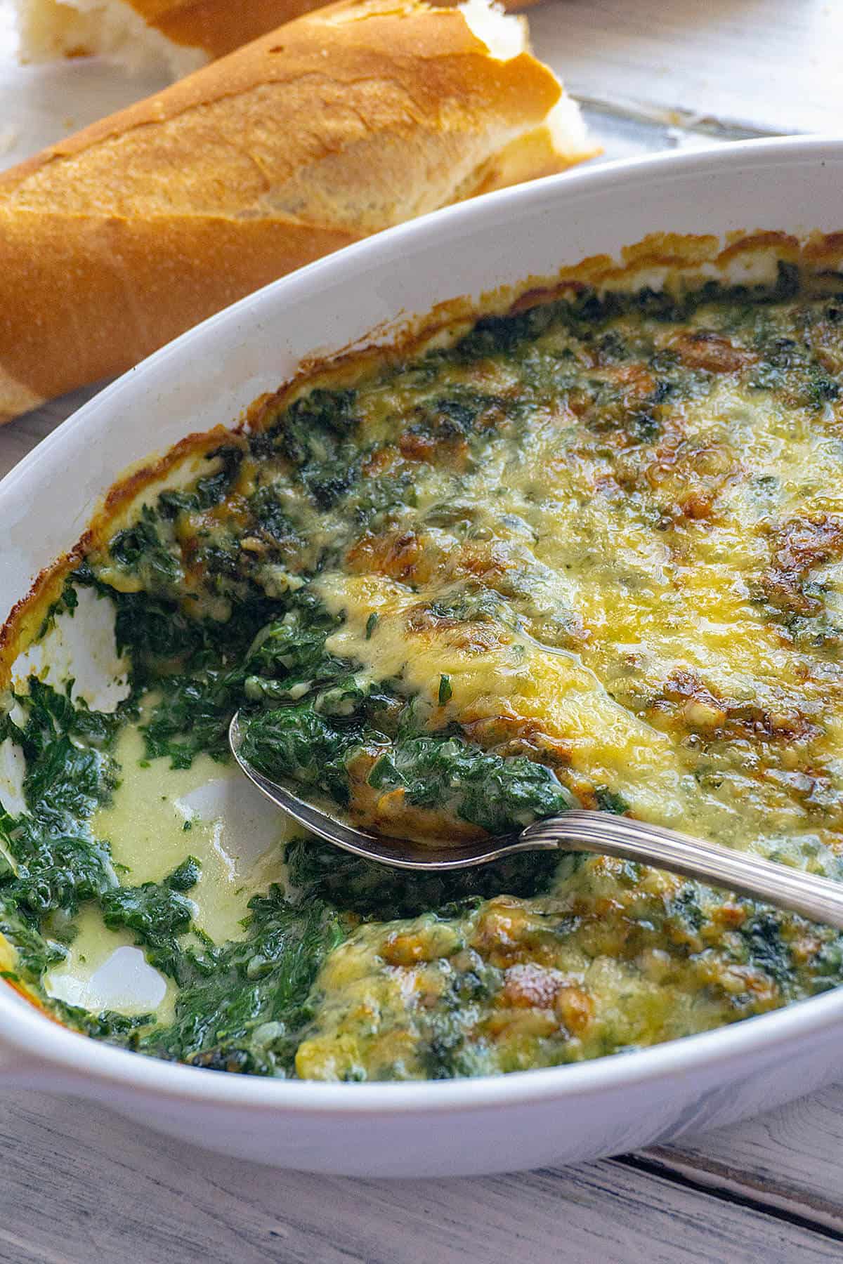 Creamy, Cheesy Spinach Gratin | Foodtasia