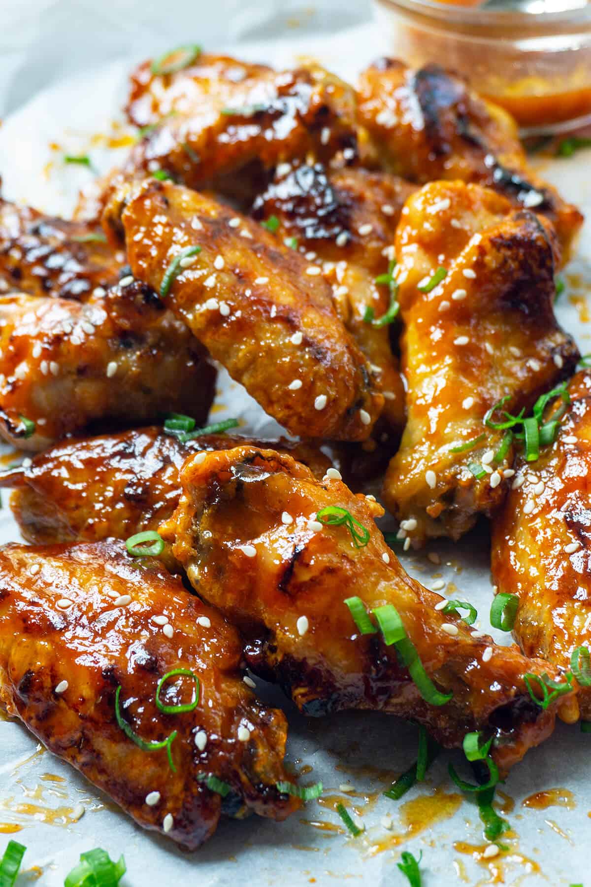 Baked Honey Sriracha Chicken Wings | Foodtasia