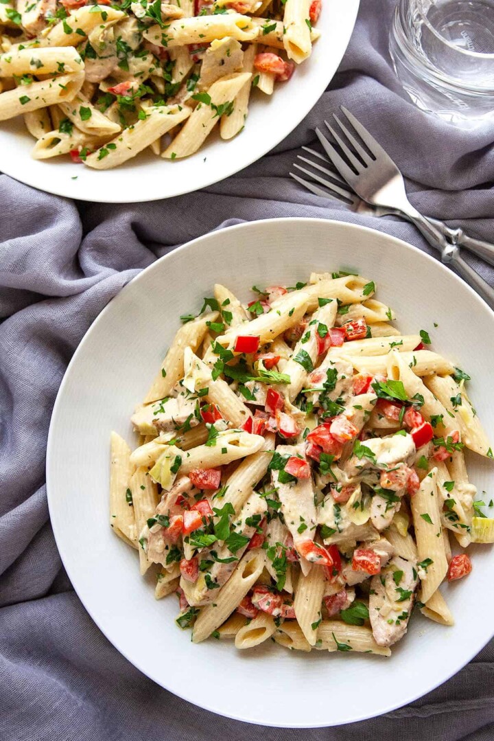 Creamy Lemon Artichoke Pasta with Chicken | Foodtasia