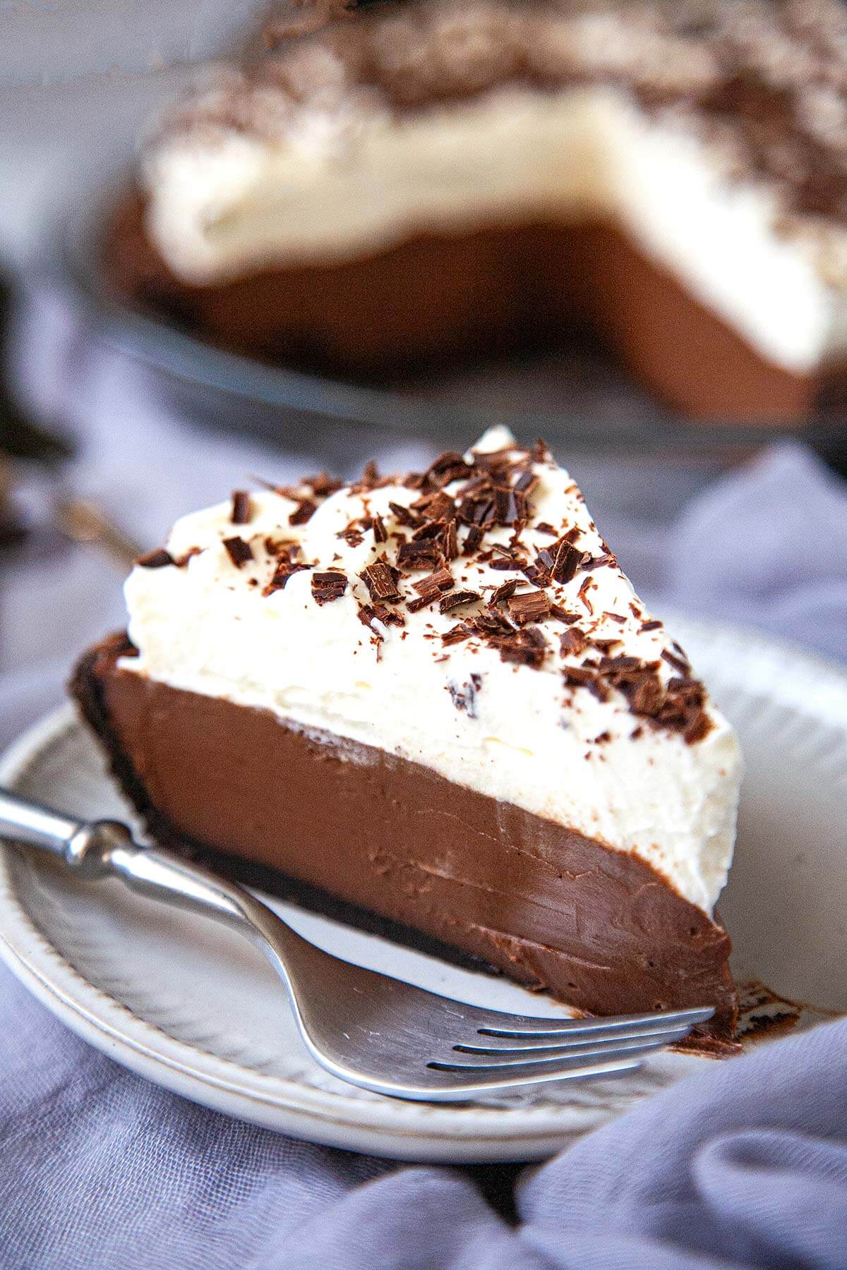 Seriously the BEST Chocolate Cream Pie Recipe (VIDEO) | Foodtasia