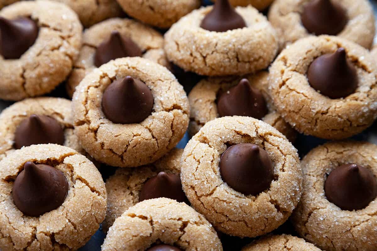 reinerplumdesign-chewy-peanut-butter-blossoms-taste-of-home