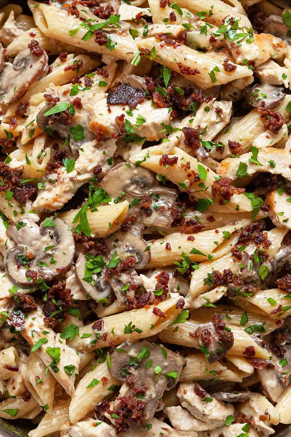 Chicken Bacon Mushroom Pasta | Foodtasia