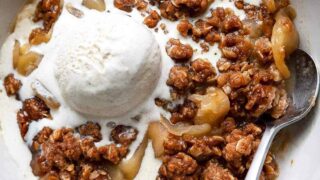 Oatmeal Apple Crisp (Perfect for Fall!) - Chef Savvy