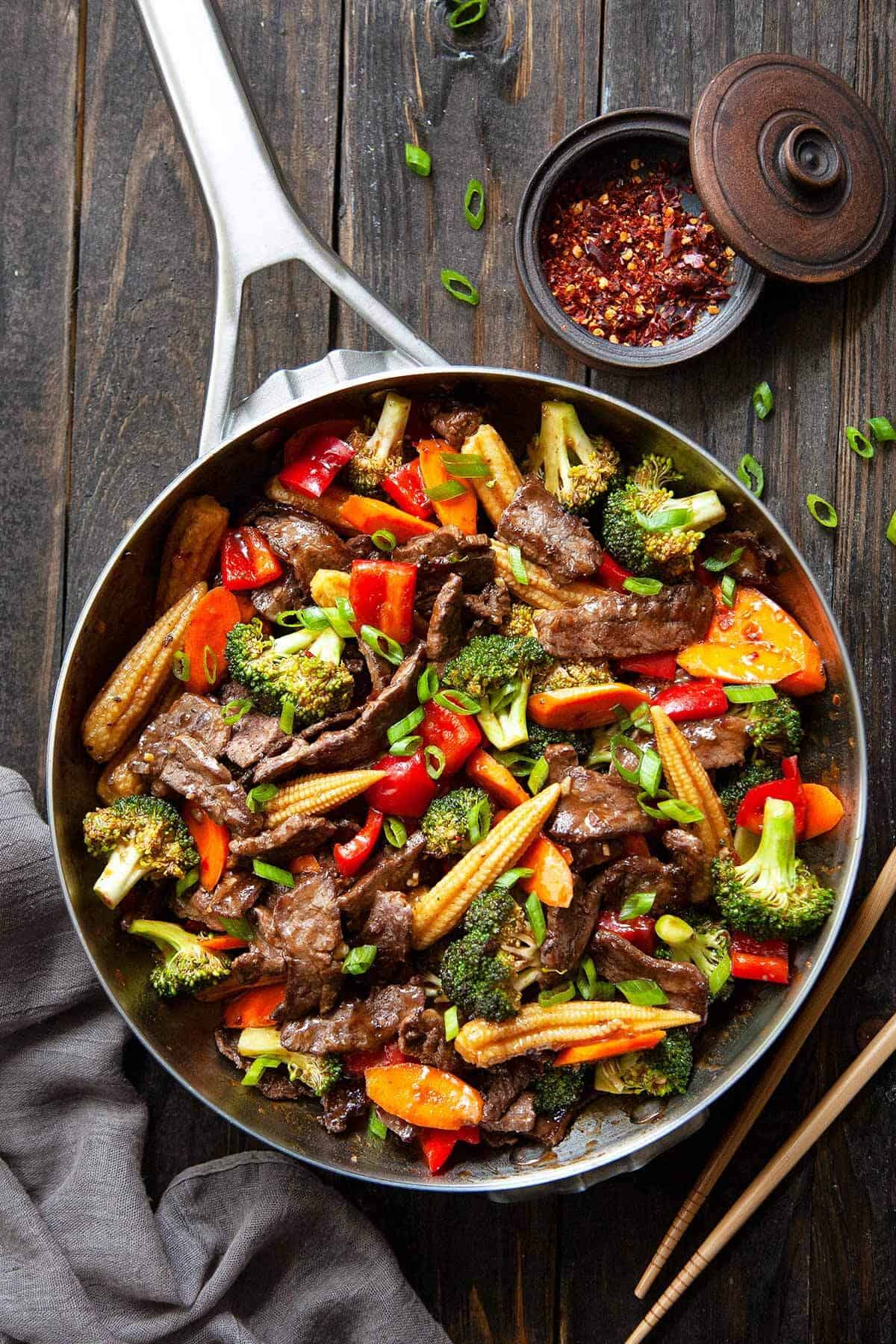 Hunan Beef - Better Than Takeout! | Foodtasia
